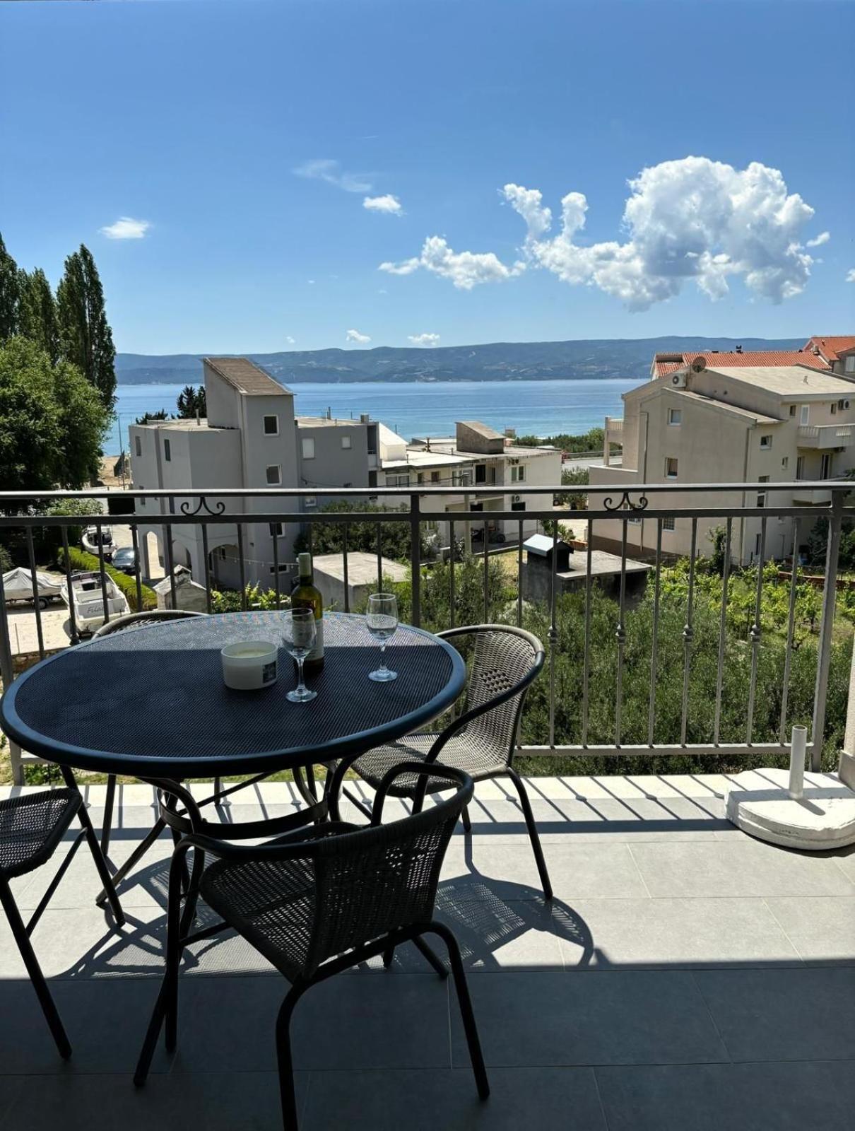 Apartments And Rooms Nikola Omiš Extérieur photo