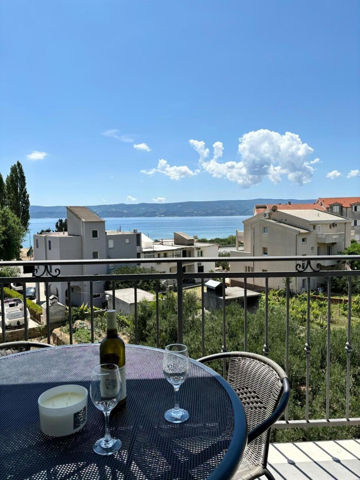Apartments And Rooms Nikola Omiš Extérieur photo